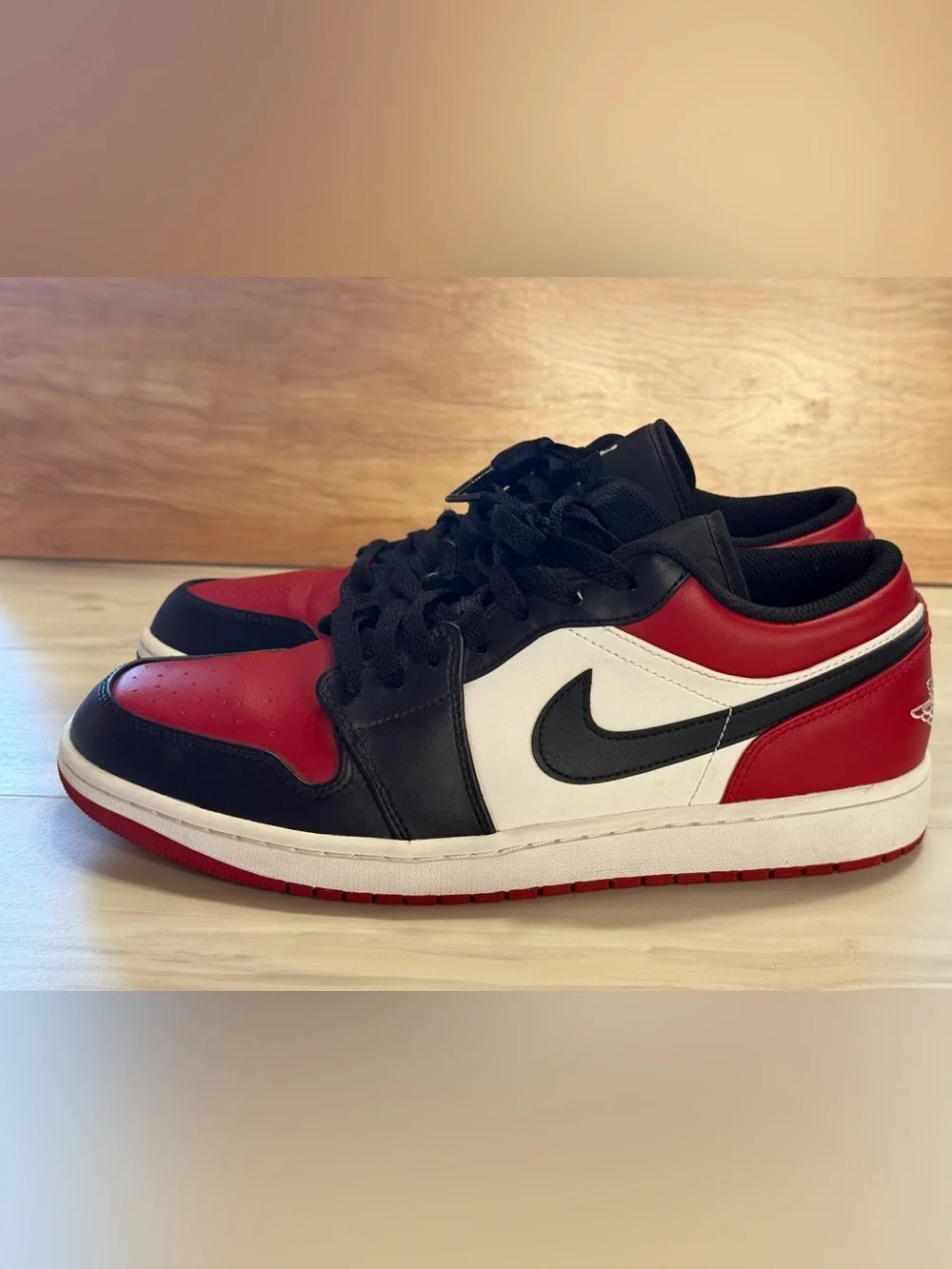 Nike Jordan 1 Low Bred toe Men’s Low-Top Sneakers - size 12